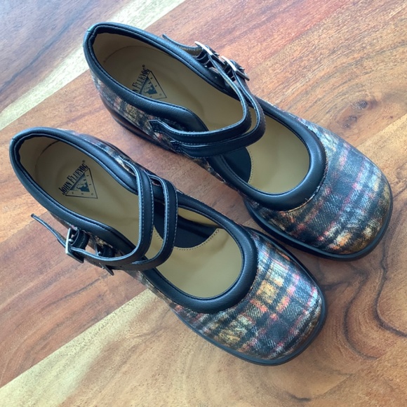 NIB Fluevog Unity Aimee plaid mary-janes size 9 - Picture 3 of 16